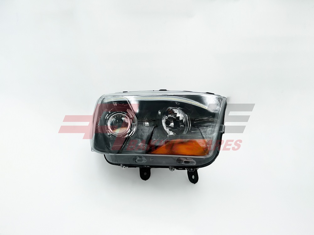 Headlight (L/H) With Plug for MAHINDRA SCORPIO 2.2 MHAWK LWB S4/S6/S10/S11 — view 2